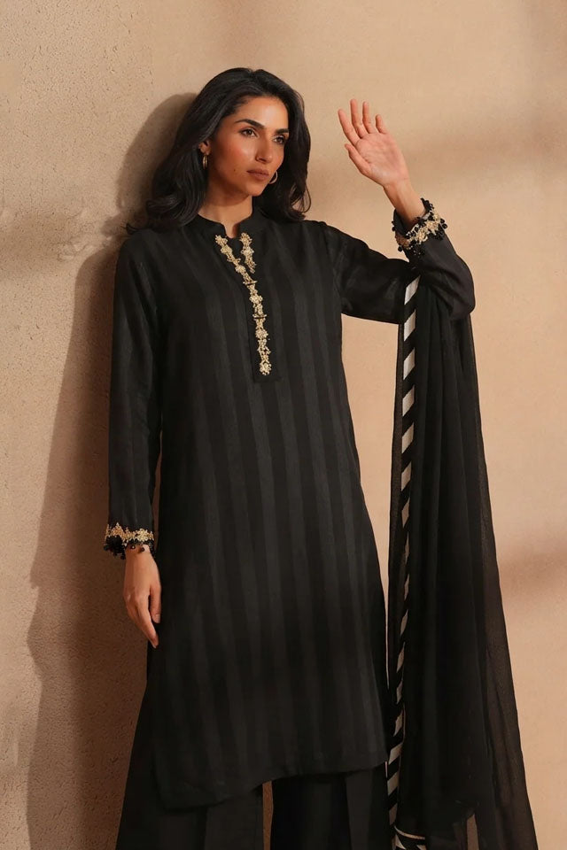 Monochrome Elegance – 3-Piece Stitched Chiffon Outfit SZ-2016